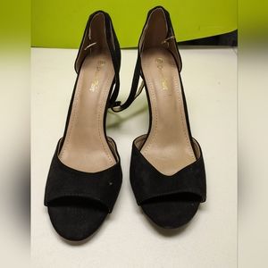 Dream Pairs. Black heels. Size 10
